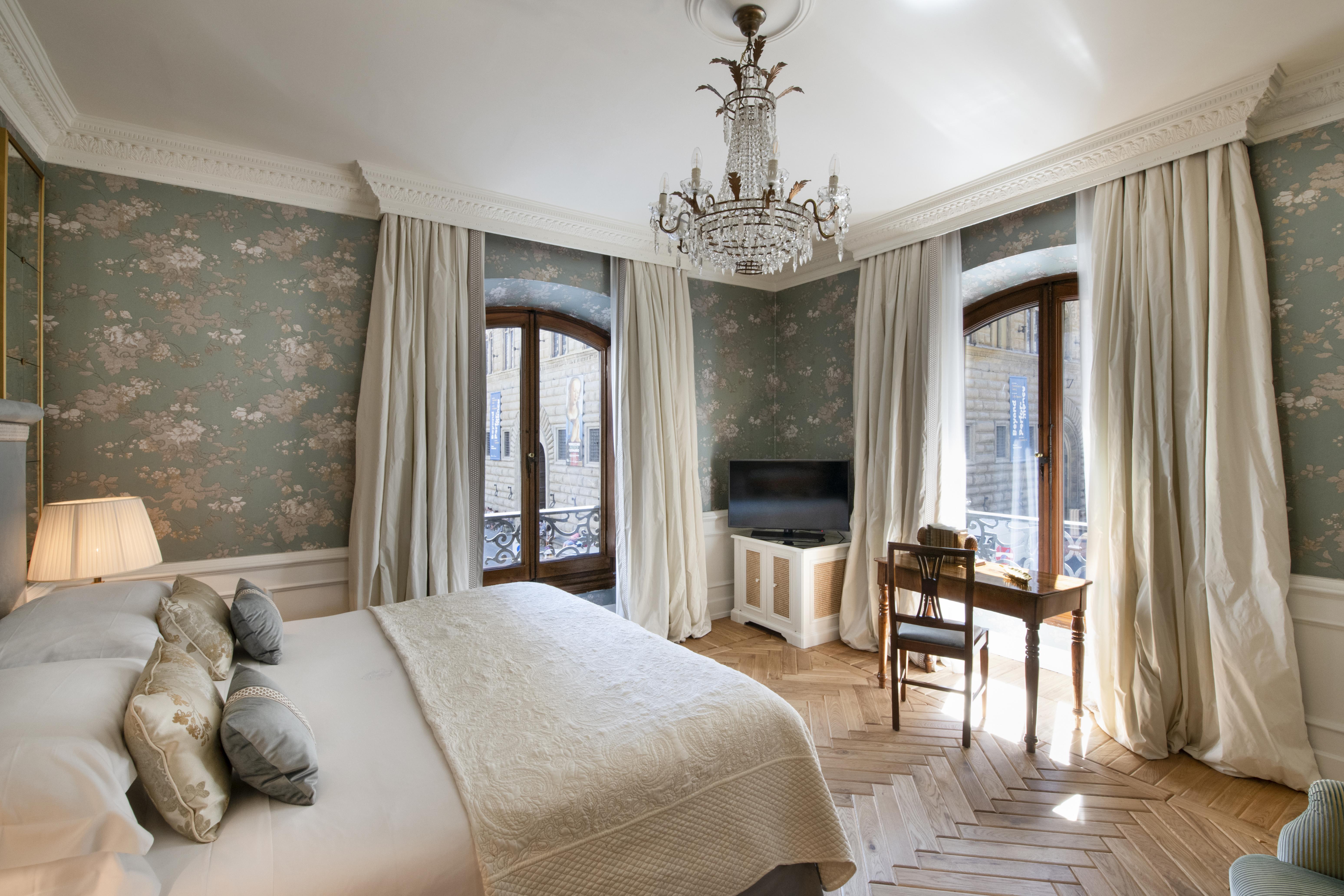 Helvetia&Bristol Firenze - Starhotels Collezione Экстерьер фото A room at Hotel Gran Vía
