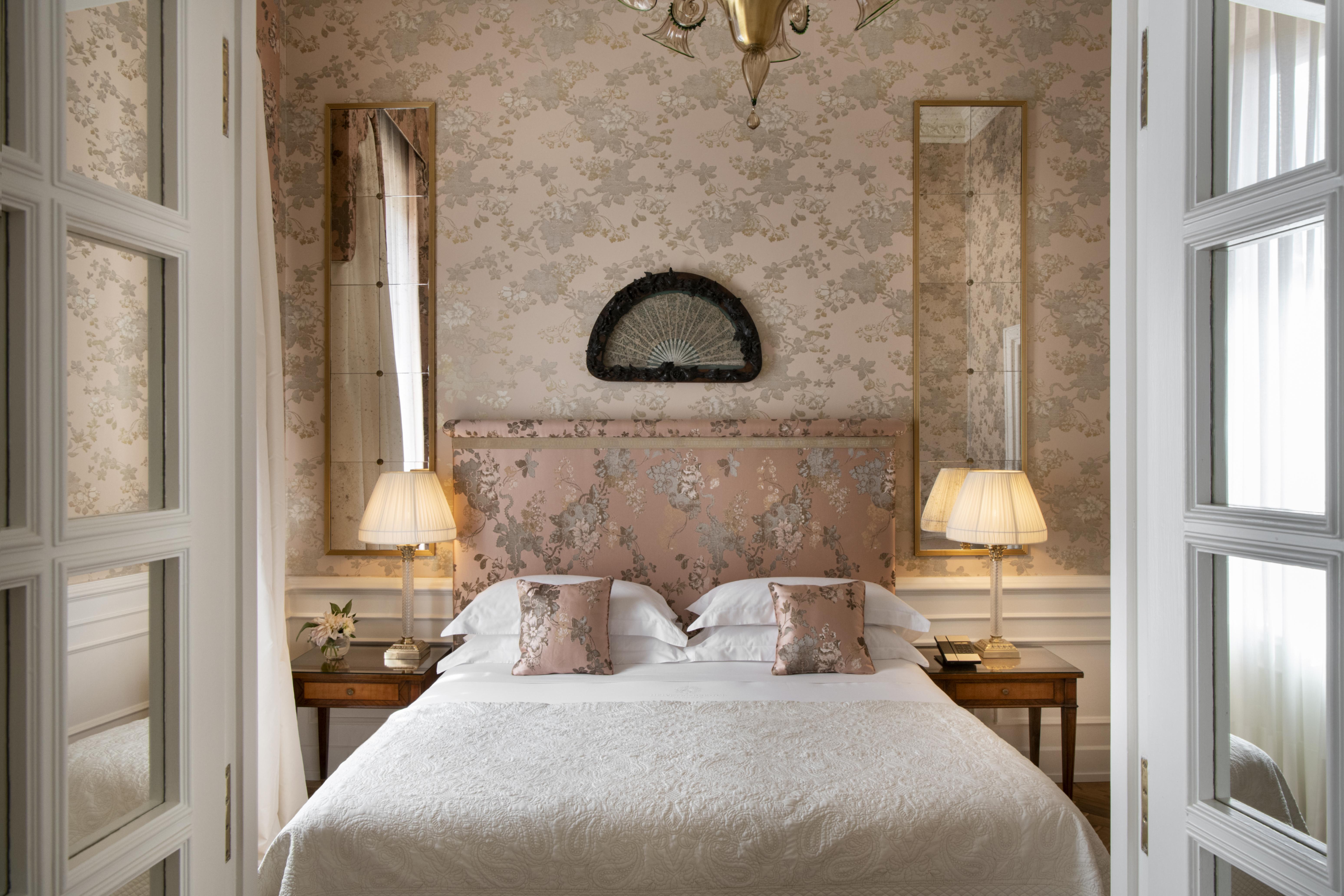 Helvetia&Bristol Firenze - Starhotels Collezione Экстерьер фото A bedroom at the hotel