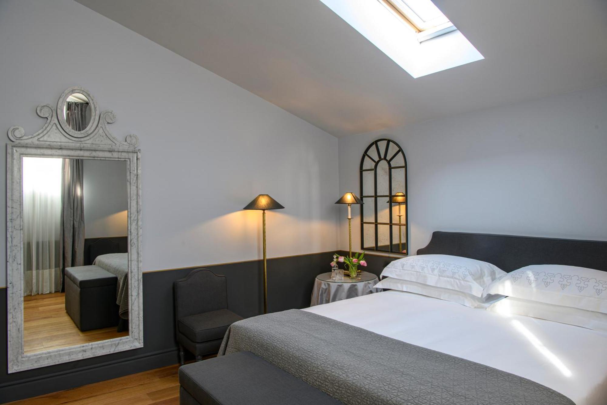 Helvetia&Bristol Firenze - Starhotels Collezione Экстерьер фото A bedroom at the hotel