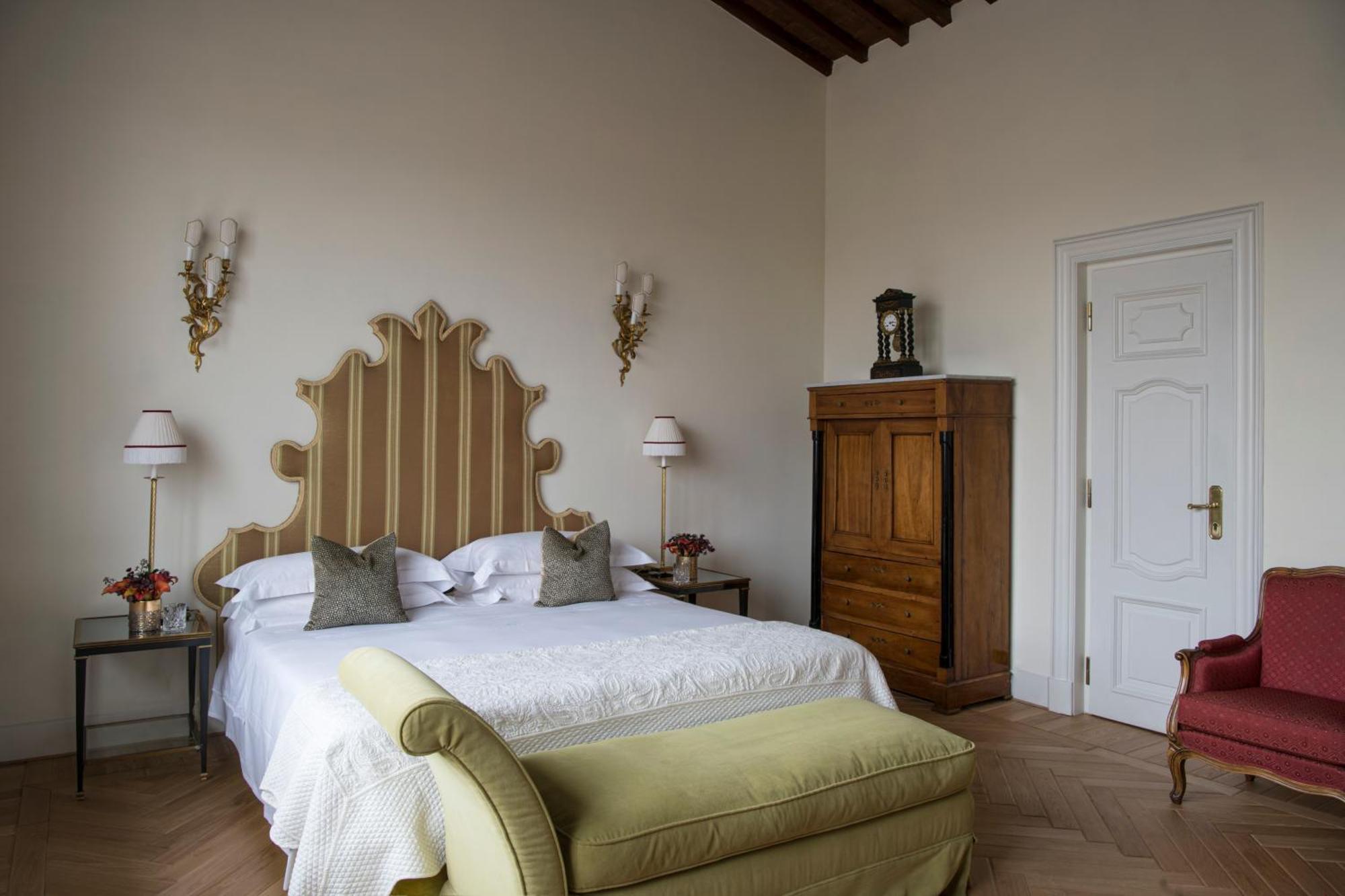 Helvetia&Bristol Firenze - Starhotels Collezione Экстерьер фото A bedroom