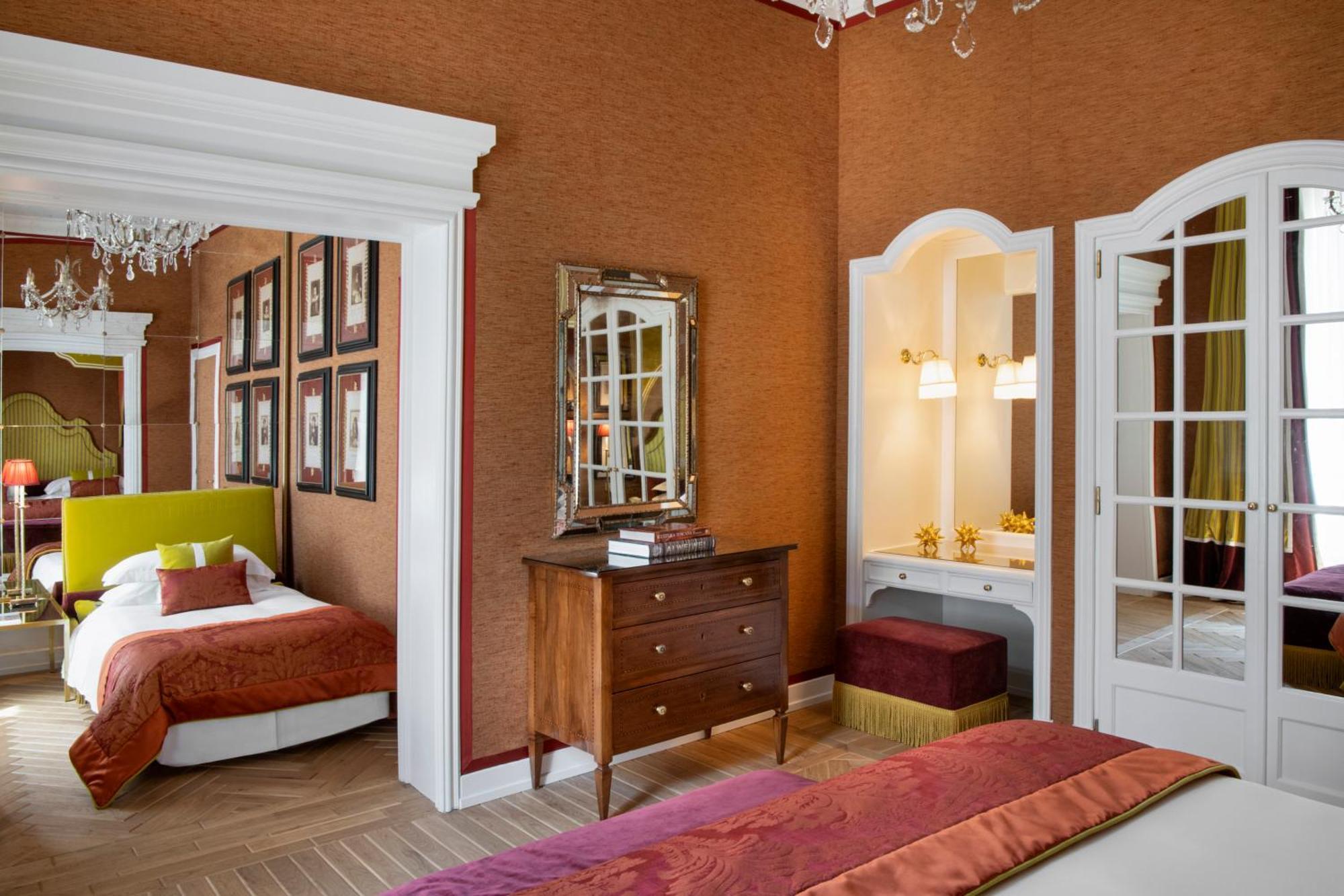 Helvetia&Bristol Firenze - Starhotels Collezione Экстерьер фото A suite at the Hotel de Crillon