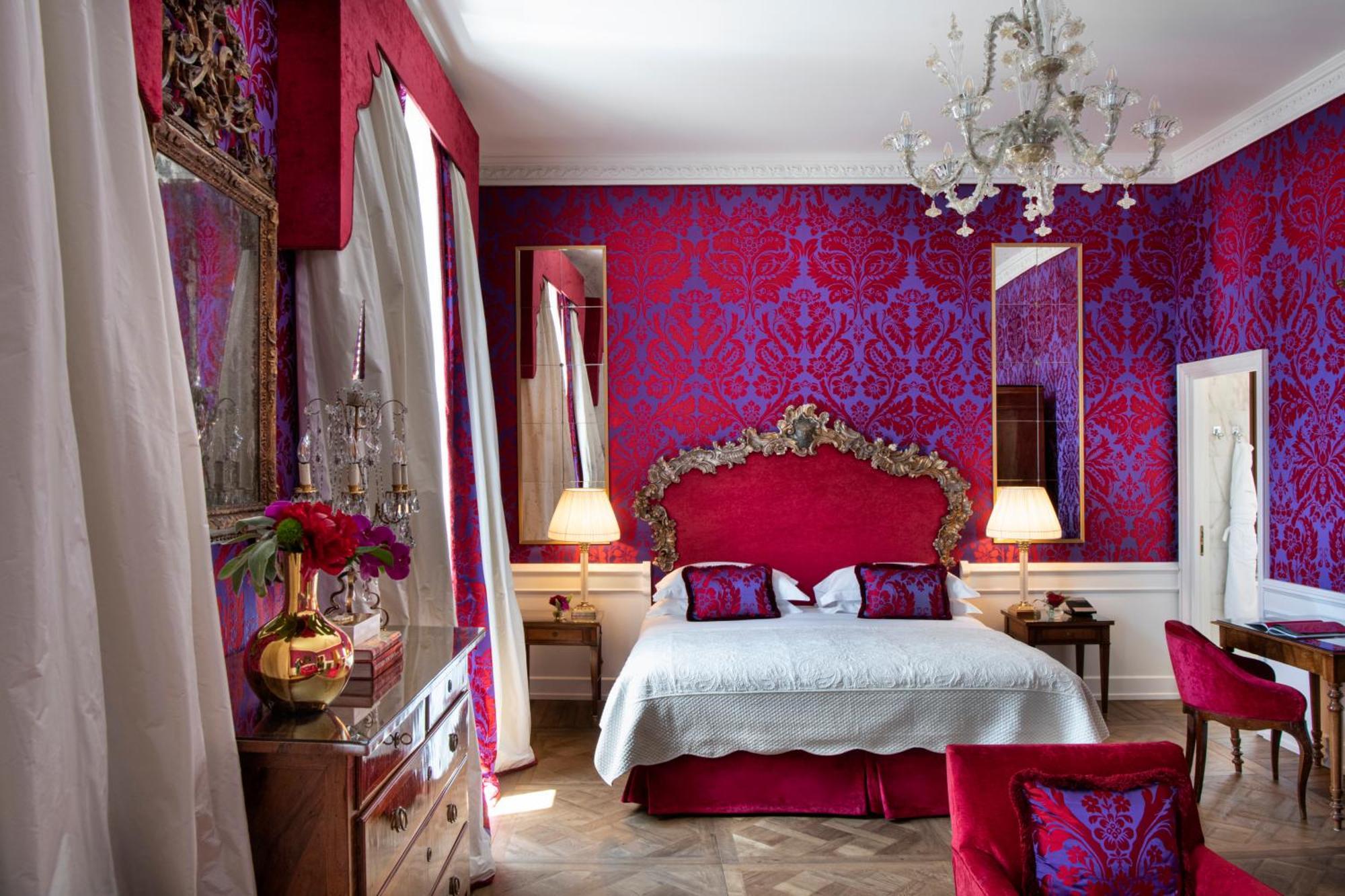 Helvetia&Bristol Firenze - Starhotels Collezione Экстерьер фото A suite at the Hotel de Crillon